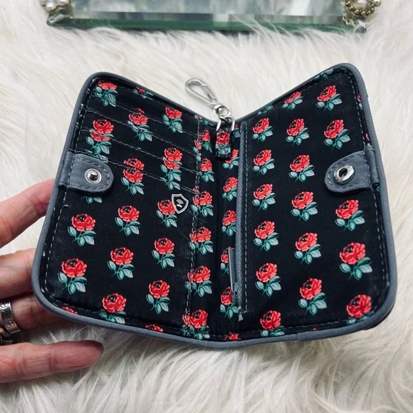 Vera Bradley RFID Protection and key Chain Wallet - Picture 3 of 9